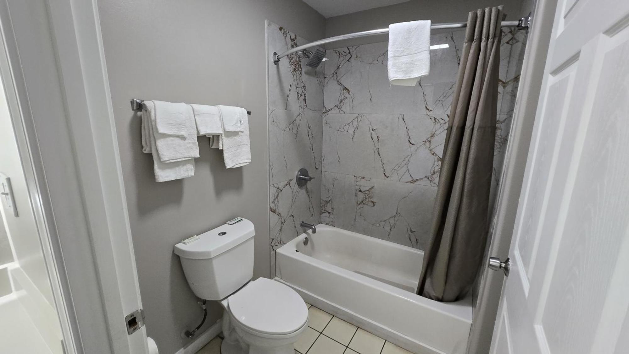 Deerfield Inn Parsons Экстерьер фото