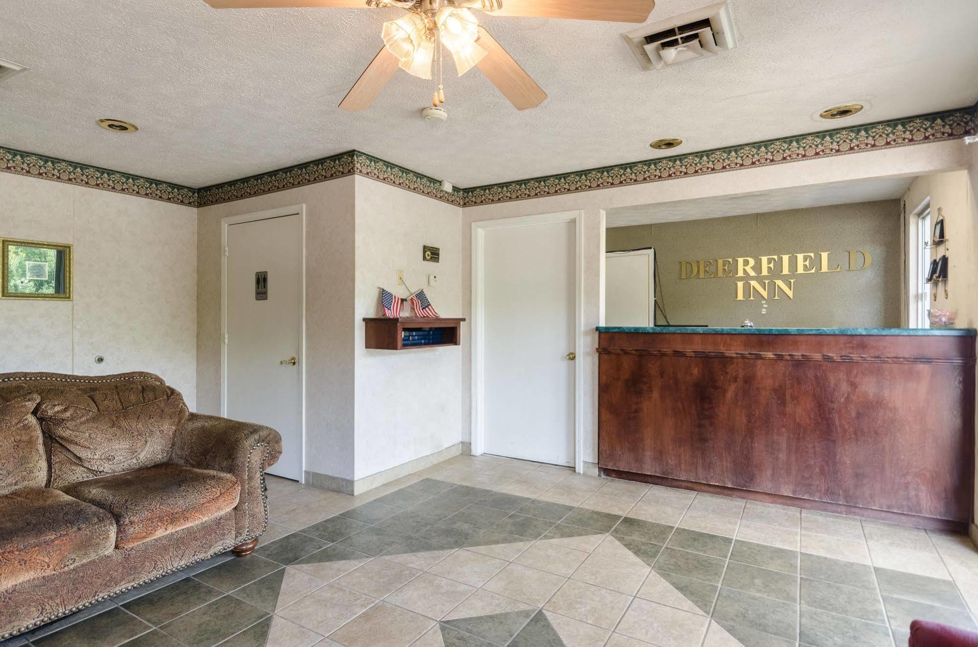 Deerfield Inn Parsons Экстерьер фото
